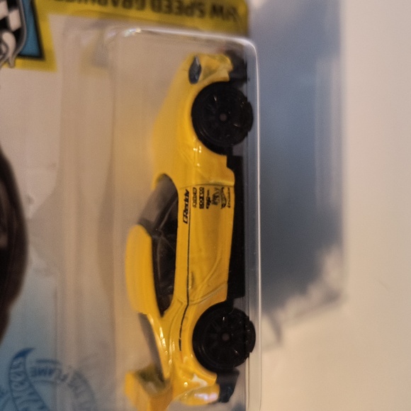 d9 hot wheels 20 toyota gr  supra with shipping protector - Picture 2 of 4
